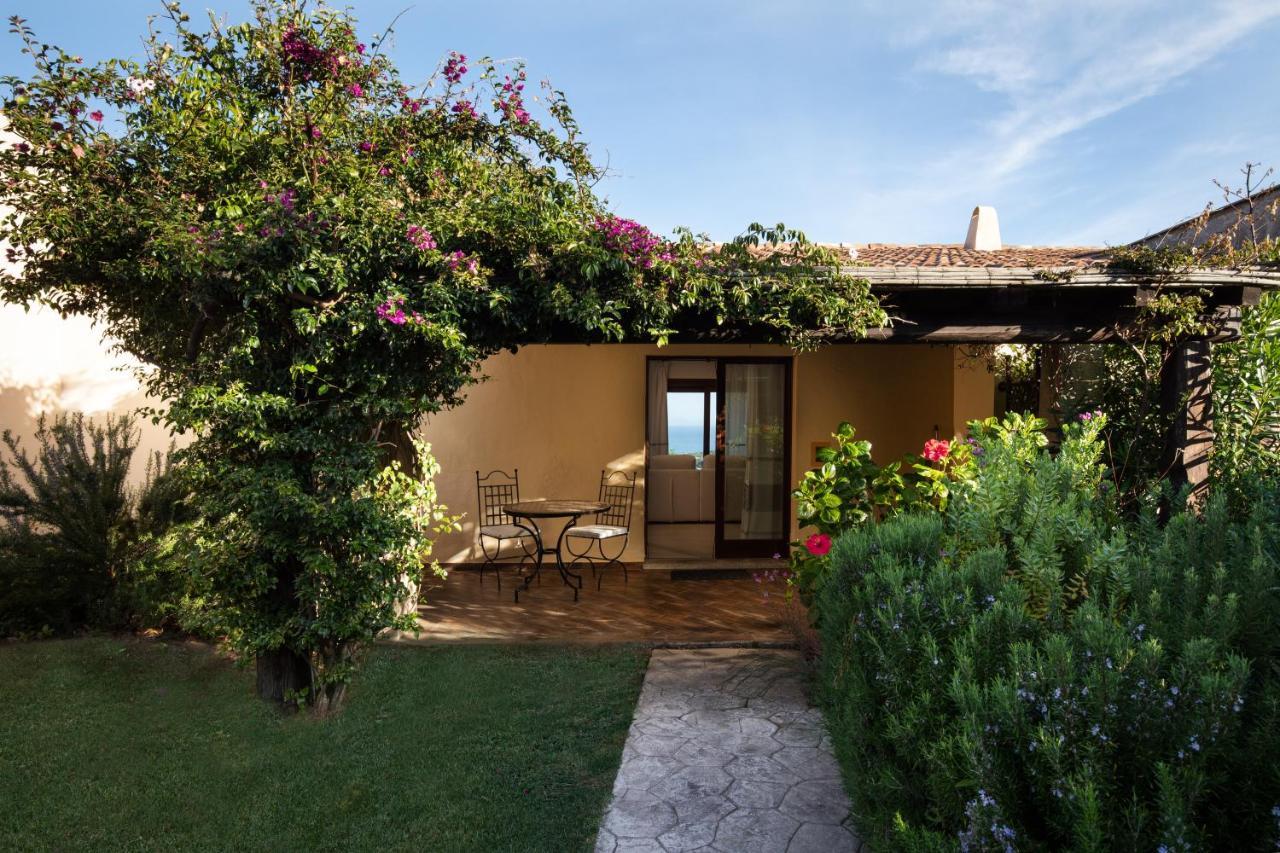 Punta Falcone Resort Santa Teresa Gallura Exterior foto