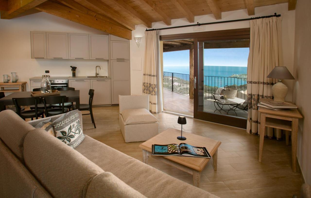 Punta Falcone Resort Santa Teresa Gallura Exterior foto