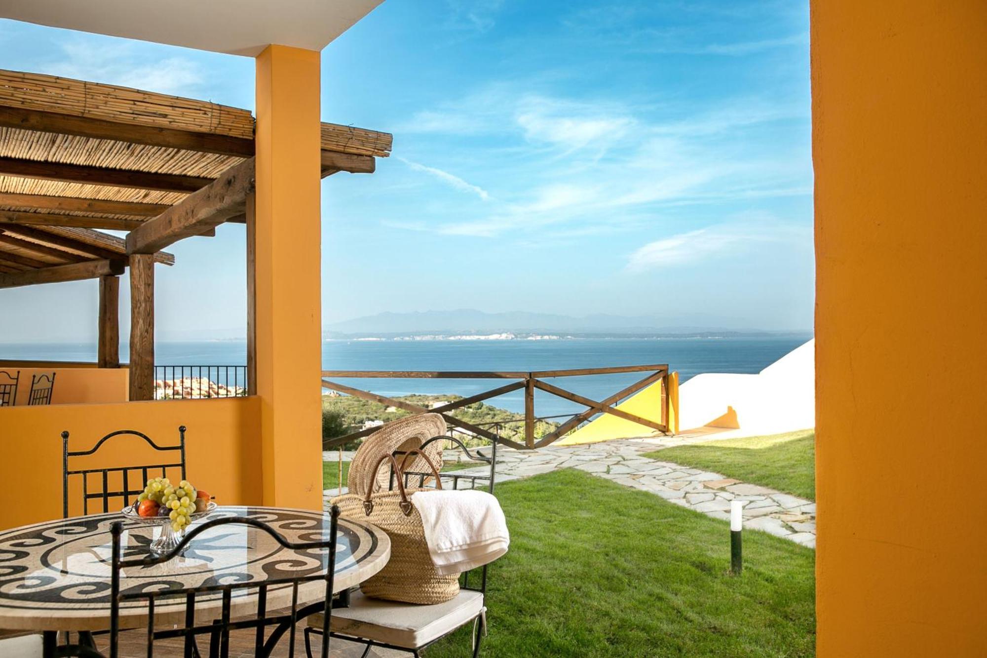 Punta Falcone Resort Santa Teresa Gallura Exterior foto